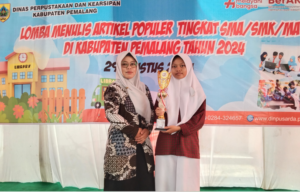 AKULTURASI BUDAYA DALAM SEMANGKUK GROMBYANG