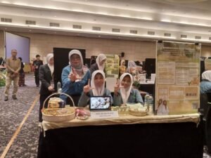 HERBAVAPE-FREE INHALER: SOLUSI TERAPI NIKOTIN BERBASIS AROMATERAPI DENGAN BANGLE (ZINGIBER CASSUMUNAR) UNTUK MENGURANGI KECEMASAN PADA PEROKOK REMAJA