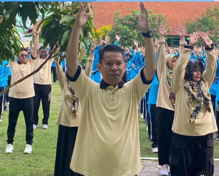MAN Pemalang Gelar Senam Sehat Awali Rangkaian Hari Amal Bakti Kemenag ke-80